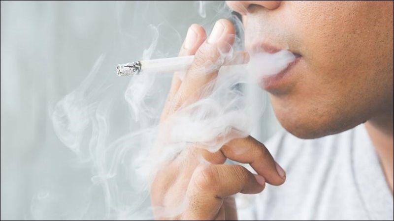 Tiếp xúc thuốc lá là yếu tố nguy cơ của nhồi máu cơ tim 