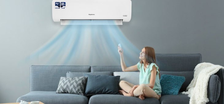 Dùng máy lạnh Nagakawa Inverter 1 HP NIS-C09R2H10 kết hợp với quạt giúp tiết kiệm điện năng