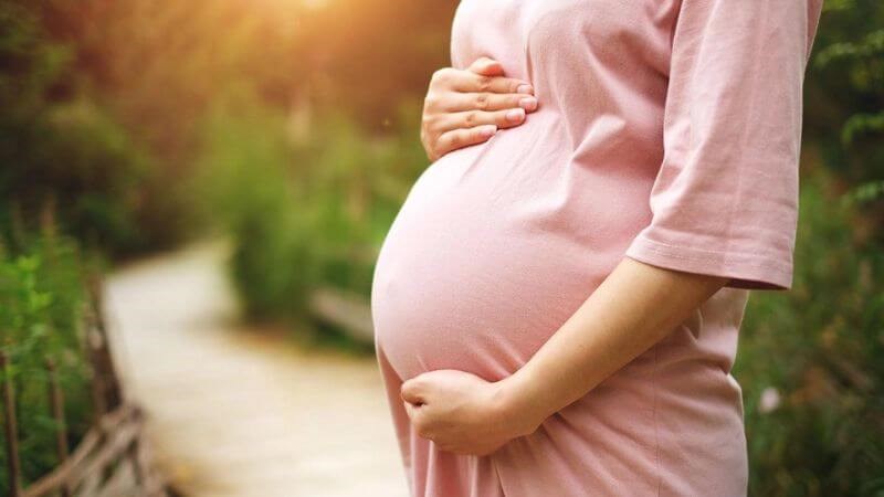 Mang thai hộ giúp hỗ trợ sinh sản với những trường hợp hiếm muộn do bất thường tử cung