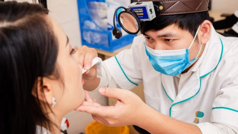 Chẩn đoán viêm amidan chủ yếu bằng thăm khám lâm sàng