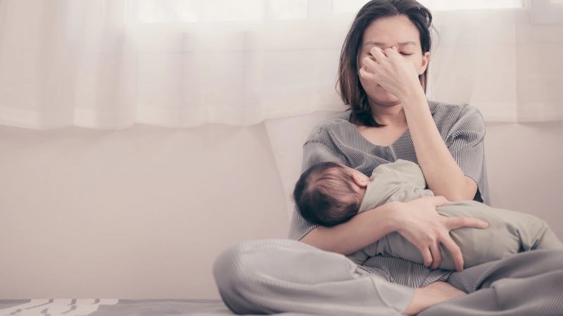  Mẹ cho con bú có xu hướng ít bị trầm cảm hơn so với những mẹ không cho con bú 