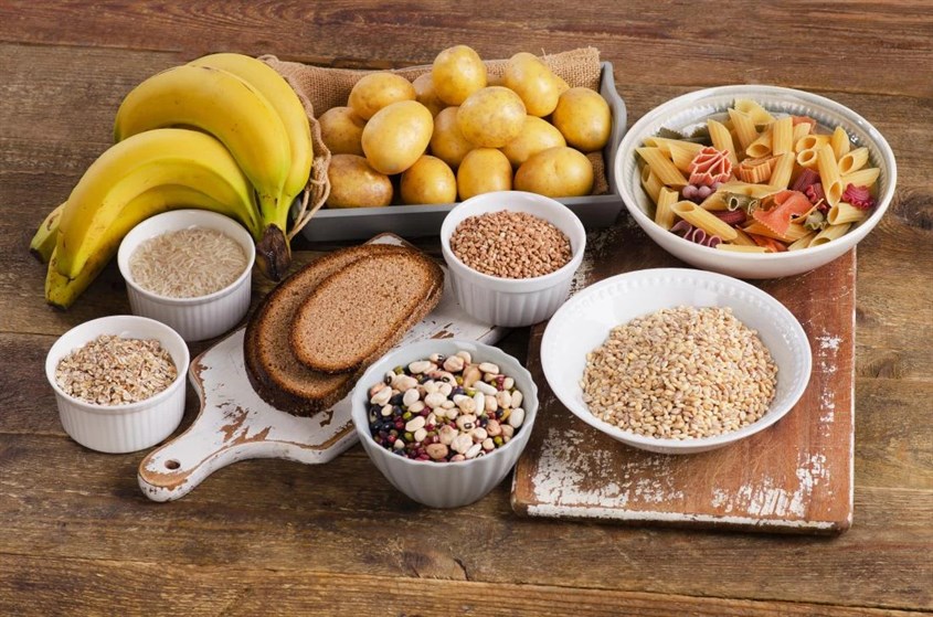 Thực phẩm chứa tinh bột giúp kích thích hoạt động tiêu hóa và giảm tình trạng táo bón.