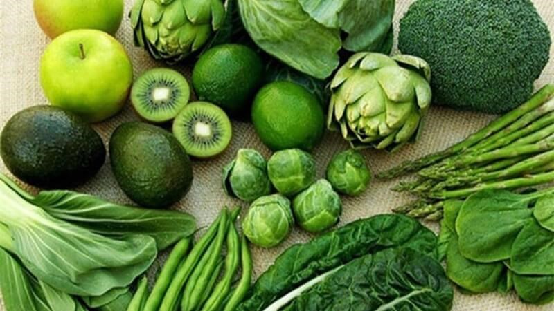 Rau xanh giúp ổn định tâm trạng, giảm stress và giãn cơ, từ đó giúp giảm đau
