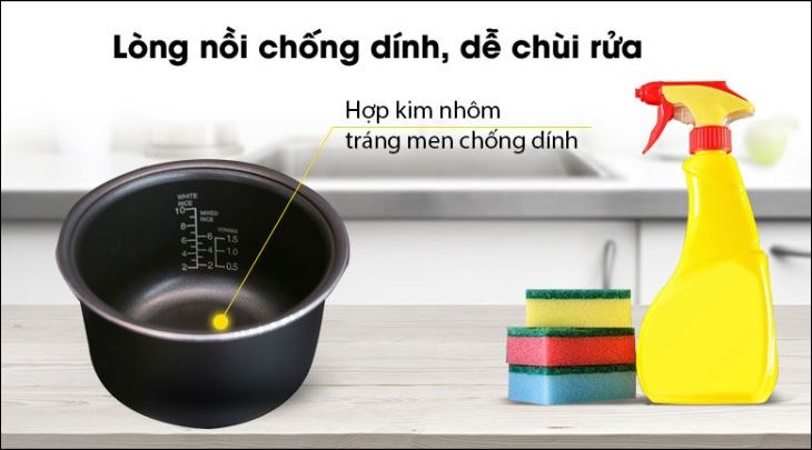 Nồi cơm điện tử Sharp 1.8 lít KS-TH18-GL có lòng nồi là hợp kim nhôm tráng men chống dính truyền nhiệt tốt, dễ dàng vệ sinh