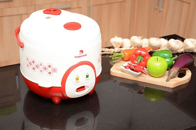 Nồi cơm nắp gài Happycook HC-180A Đỏ có kiểu dáng trang nhã, màu sắc bắt mắt