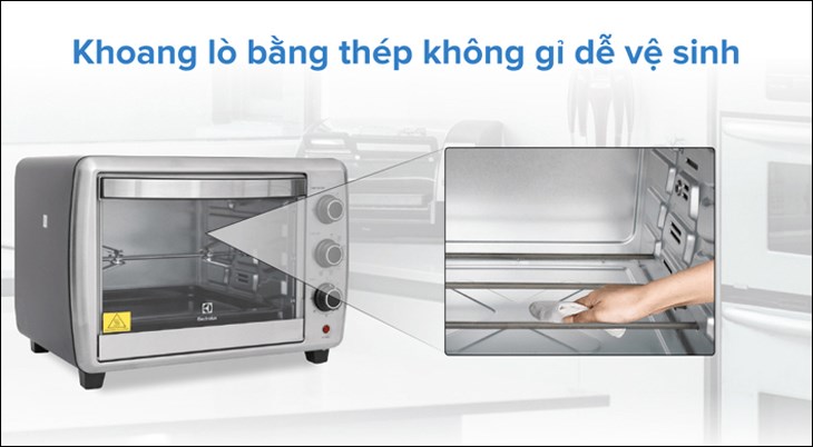 Khoang lò nướng Electrolux EOT30MXC 30 lít được làm từ thép không gỉ, dễ dàng vệ sinh sạch sẽ sau khi sử dụng