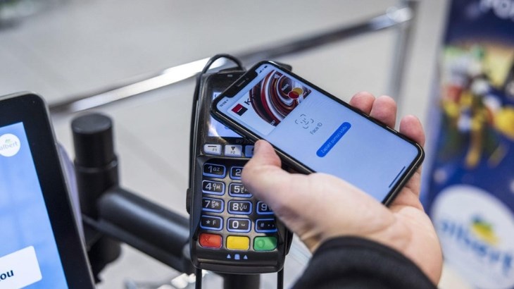 Việc sử dụng Apple Pay làm cho việc thanh toán trở nên tiện lợi hơn bao giờ hết