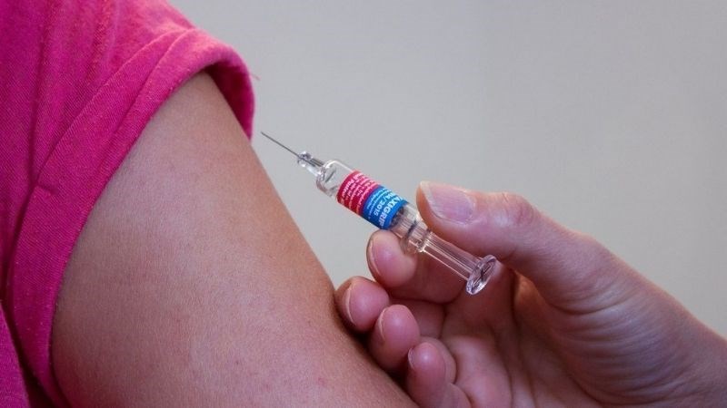 Tiêm vaccine là cách phòng ngừa Rubella hiệu quả