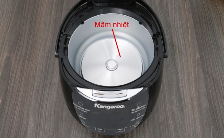 Bạn hãy mang nồi cơm điện tử Kangaroo 1.8 lít KG595 đến trung tâm bảo hành để sửa chữa hoặc thay mâm nhiệt mới