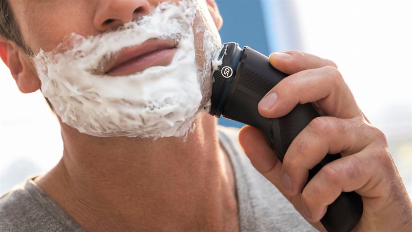 An electric shaver is compact and easy to carry