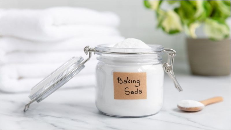 Bạn nên sử dụng baking soda để diệt gián Đức trong nhà