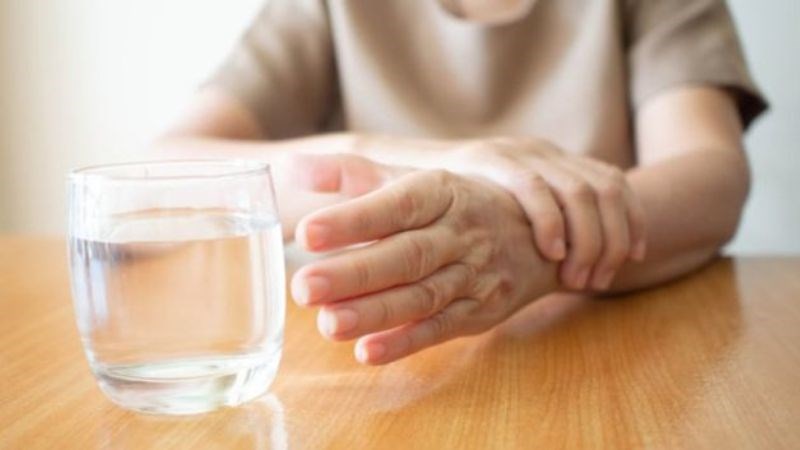 U não có thể gây nên tình trạng tê tay chân
