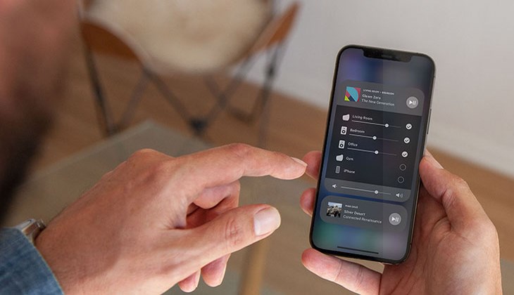 Khi có sự xuất hiện của AirPlay 2, Siri trở thành một phần tương đối quan trọng của hệ thống âm thanh đa thiết bị trong gia đình