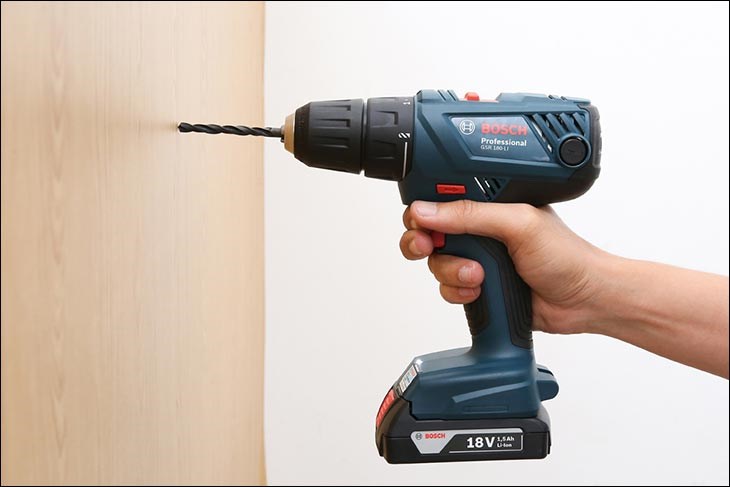 Kiểm tra và bảo trì thường xuyên máy khoan vặn vít pin Bosch GSR 180-LI 18V