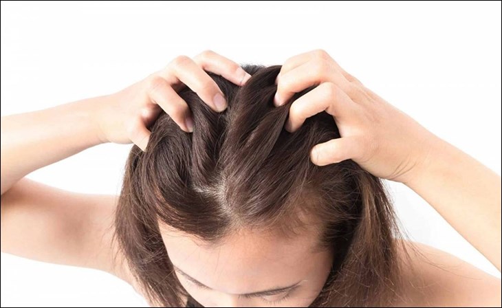 Công nghệ Nanoe có khả năng thẩm thấu vào sợi tóc và da đầu, giúp cung cấp độ ẩm
