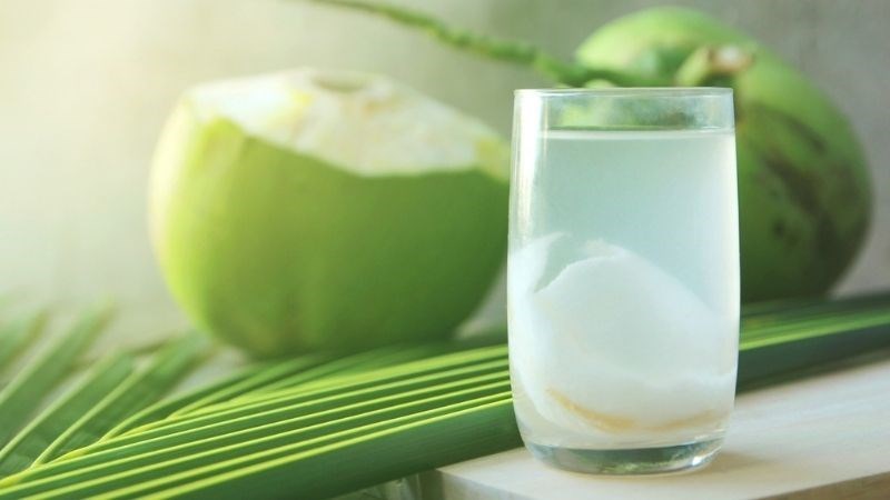 Uống nước dừa có tác dụng gì? 17 công dụng nước dừa đối với sức khỏe
