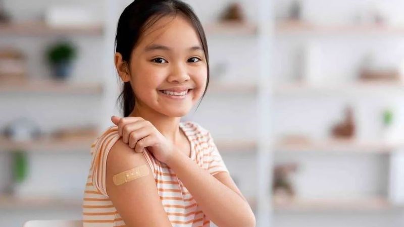 Nên tiêm phòng HPV cho cả nữ giới và nam giới trước 26 tuổi