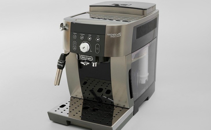Có nên mua máy pha cà phê bền đẹp để sử dụng trong gia đình hoặc văn phòng không?