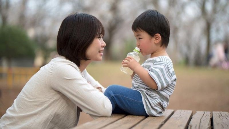 Phụ nữ mang thai có thể nói chuyện với một trẻ nam về vấn đề mẹ mang bầu