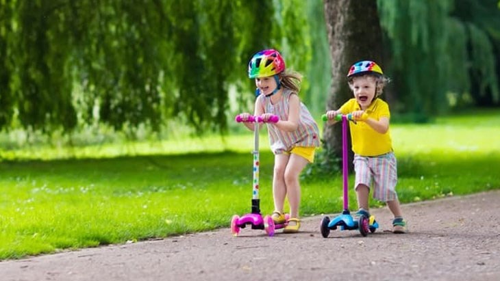 Xe scooter là mẫu xe chỉ phù hợp cho các bé từ 3 tuổi trở lên 