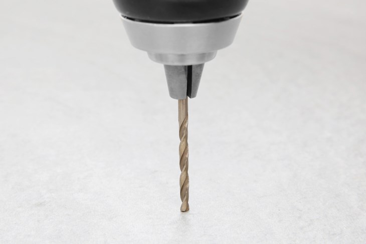 Mũi khoan inox Bosch HSS-Co 3 mm (hộp 10 mũi) làm bằng chất liệu hợp kim chống mài mòn và chống nhiệt