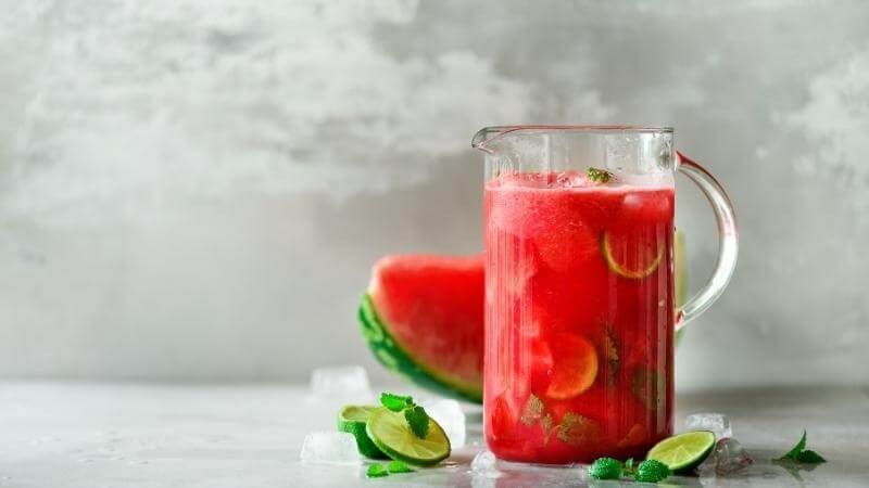 Nước detox từ dưa hấu và bạc hà