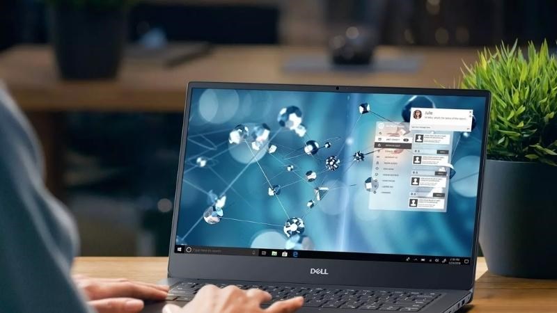 Laptop Dell sở hữu hiệu năng mạnh mẽ nhờ được trang bị những con chip nổi trội