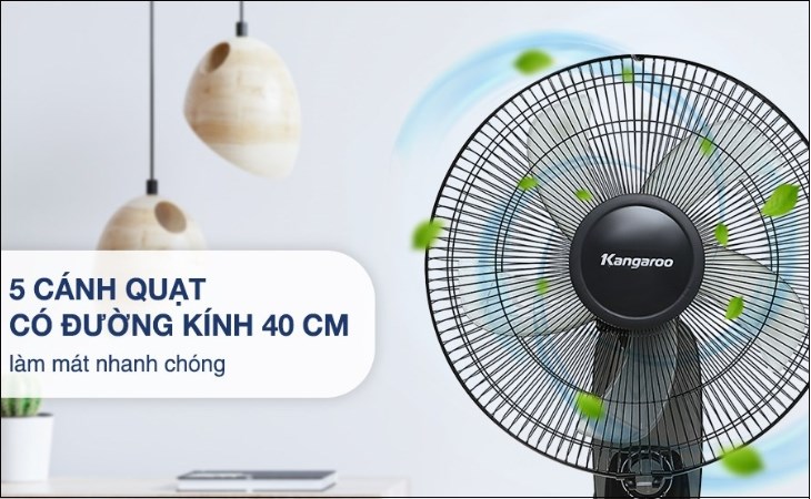 Quạt treo tường Kangaroo KG723 sở hữu 5 cánh quạt cho khả năng tạo ra sức gió mạnh, giúp làm mát phòng tốt