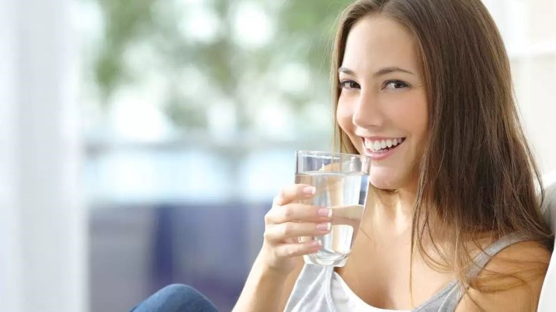 12 loại nước uống mát gan trị mụn hiệu quả, dễ làm và lưu ý khi uống