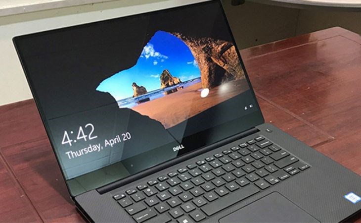 Công nghệ màn hình Wled-backlit mang đến trải nghiệm hình ảnh sắc nét và rõ ràng, với khả năng hiển thị dải màu rộng và độ sáng cao hơn