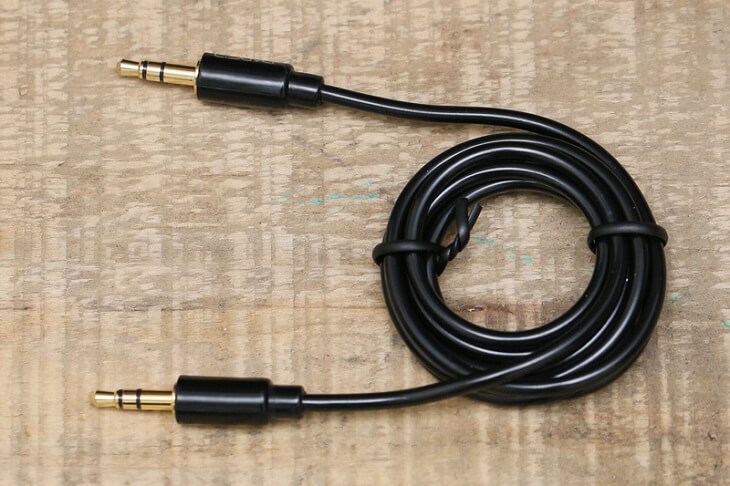 Cáp âm thanh 3.5mm 1m eSaver DS125-TB giúp kết nối với thiết bị âm thanh dễ dàng