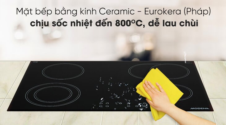 Mặt bếp được làm từ kính Ceramic - Eurokera bền bỉ, chống trầy xước tốt và dễ vệ sinh