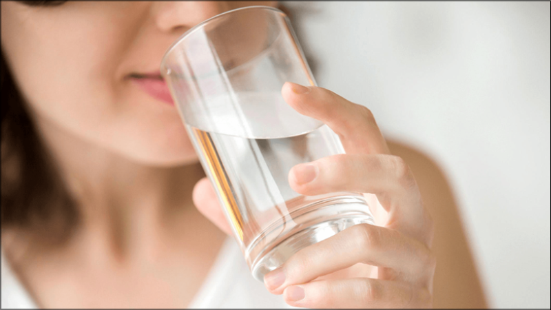 Uống nhiều nước giúp tăng khả năng đốt cháy mỡ thừa trong cơ thể