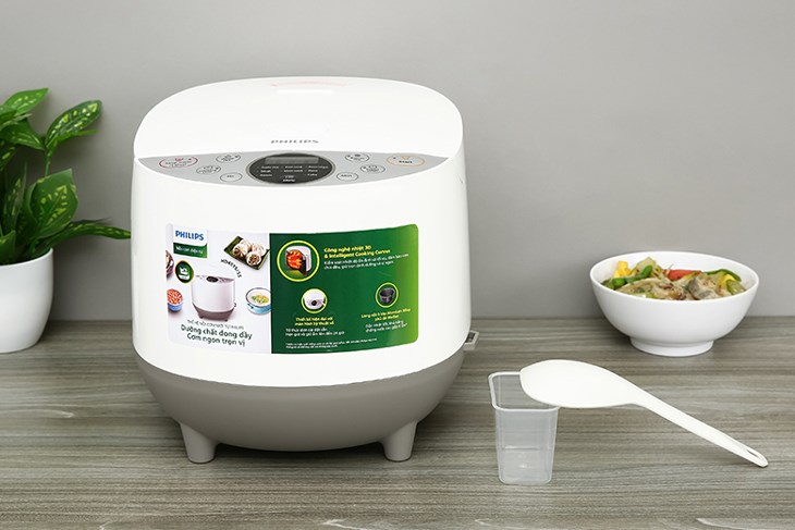 Nồi cơm điện tử Philips 1.8 lít HD4515/55 có dung tích 1.8 lít, phù hợp sử dụng cho 4 - 6 thành viên