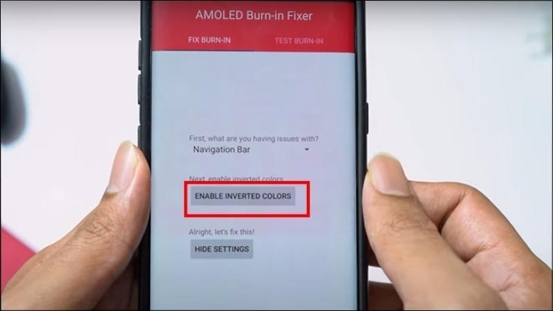 Bấm vào Enable Inverted Color để điện thoại reset chế độ đảo màu