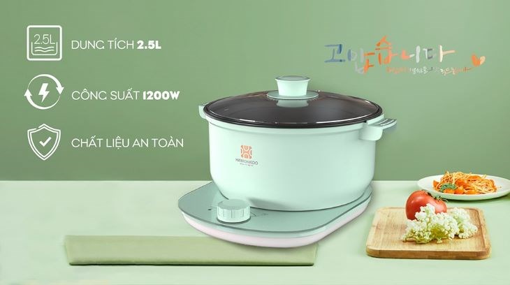 Nồi lẩu điện Hawonkoo HEH-100-GE 2.5 lít giúp nấu chín thức ăn nhanh chóng, dễ sử dụng, chất liệu bền tốt, là sản phẩm thích hợp trong những bữa tiệc thân mật, liên hoan với người thân, bạn bè,...