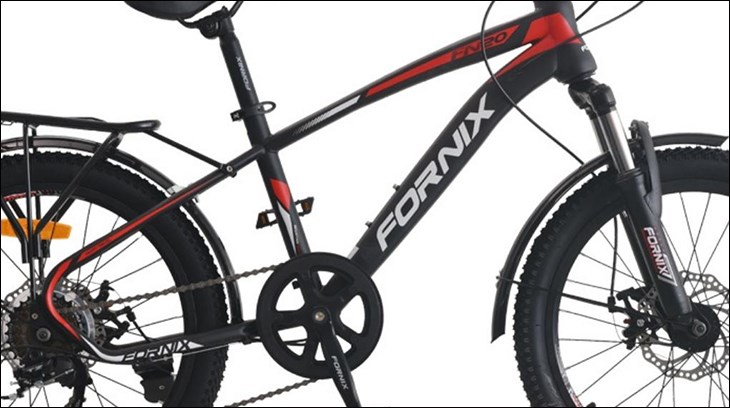 Xe đạp trẻ em MTB Fornix FN20 20 inch có bộ khung sườn sắt chất lượng đi kèm lớp sơn tĩnh điện phủ ngoài giúp chống chọi hiệu quả