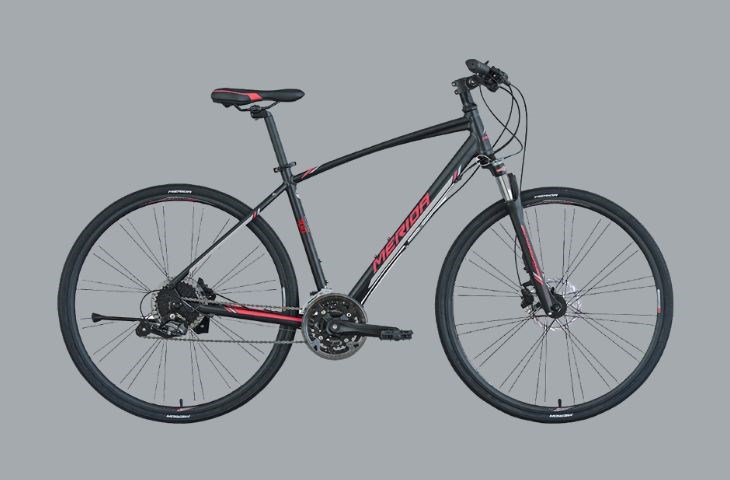 Sườn của xe đạp đường phố Touring Merida Explorer 600 29 inch được gia công từ hợp kim nhôm, có khả năng chịu tải lên đến 200kg