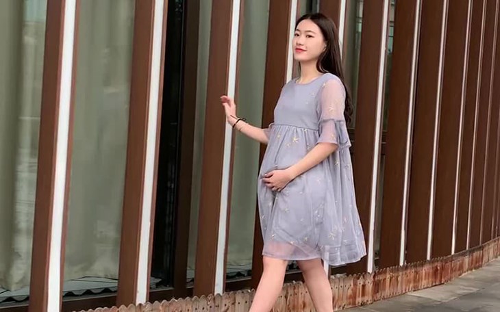 Maternity dresses bring comfort and confidence to mothers