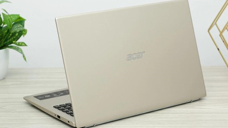 laptop Acer Aspire 3 A315 58 54XF i5 mang thiết kế sang trọng, đơn giản