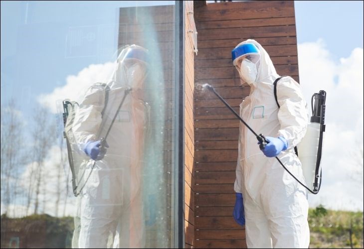 Công nghệ  có thể được sử dụng để loại bỏ các chất ô nhiễm trong các môi trường nước.