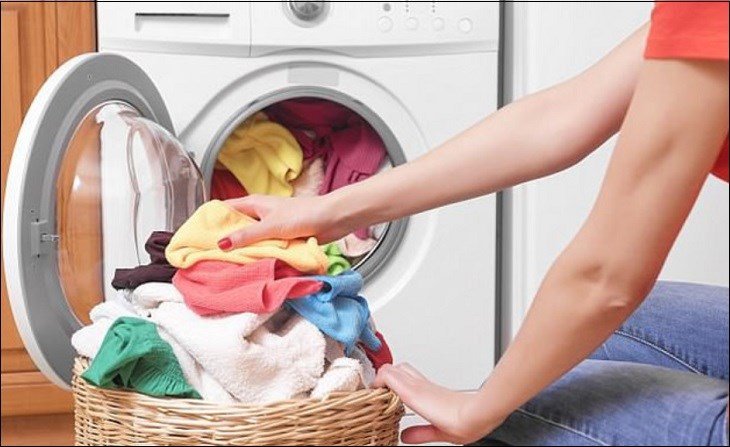 Nên phân bổ quần áo hợp lý mỗi khi giặt để tránh cho máy giặt bị lỗi trong quá trình hoạt động