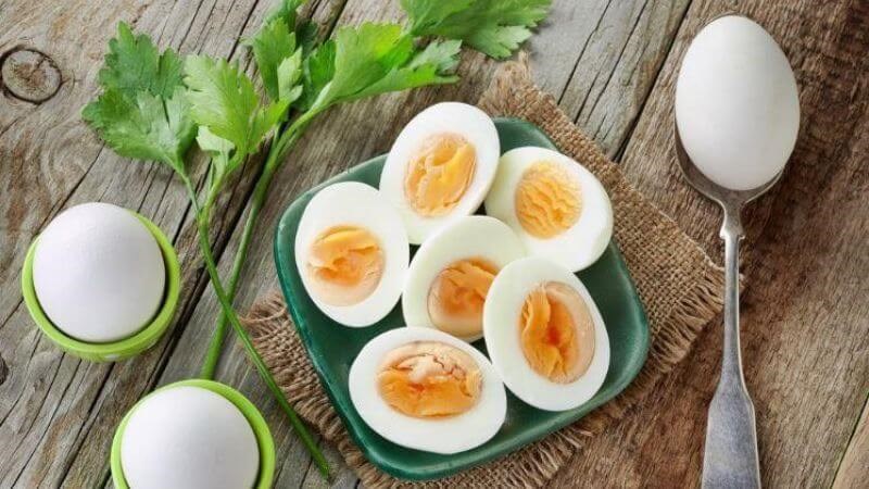 Trứng có nhiều chất dinh dưỡng, bao gồm cả vitamin B5
