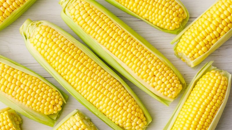Bạn cũng có thể ăn bắp ngọt để bổ sung vitamin B5