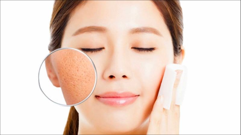 Lỗ chân lông to giảm dần do đặc tính điều tiết bã nhờn và làm sáng da của niacinamide