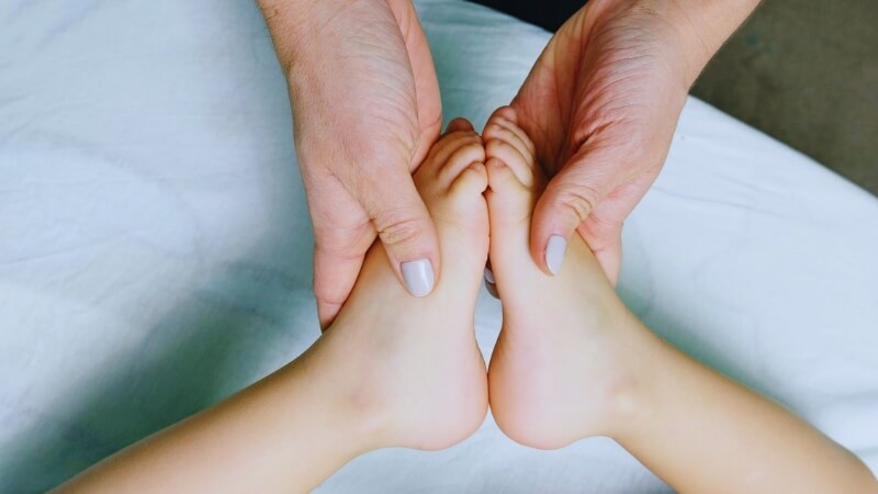 Kẽm hỗ trợ sự phát triển xương và sụn ở trẻ