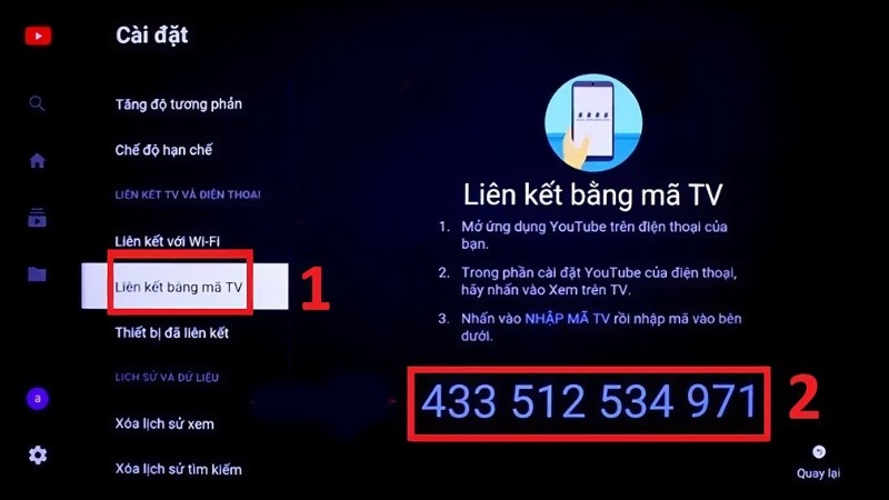 Vào YouTube > Chọn Cài đặt > Bấm chọn Liên kết bằng mã TV