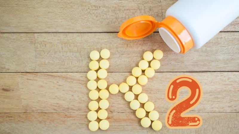 Vitamin K2 dạng MK4 được khuyến nghị sử dụng tại Nhật với liều 45mg/ng&agrave;y 