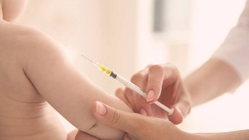 Tiêm vitamin K ở trẻ sơ sinh có thể hạn chế nguy cơ xuất huyết não Tiêm vitamin K ở trẻ sơ sinh có thể hạn chế nguy cơ xuất huyết não