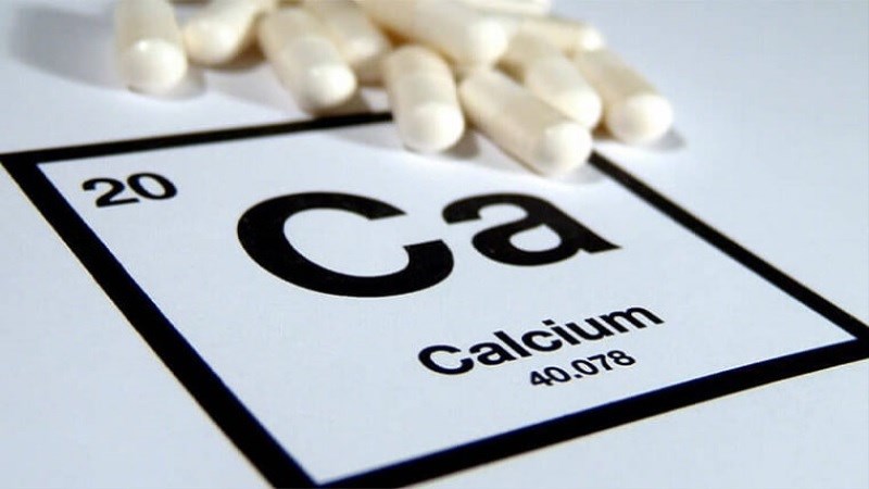 Vitamin D quá nhiều có thể khiến lượng canxi trong máu tăng cao